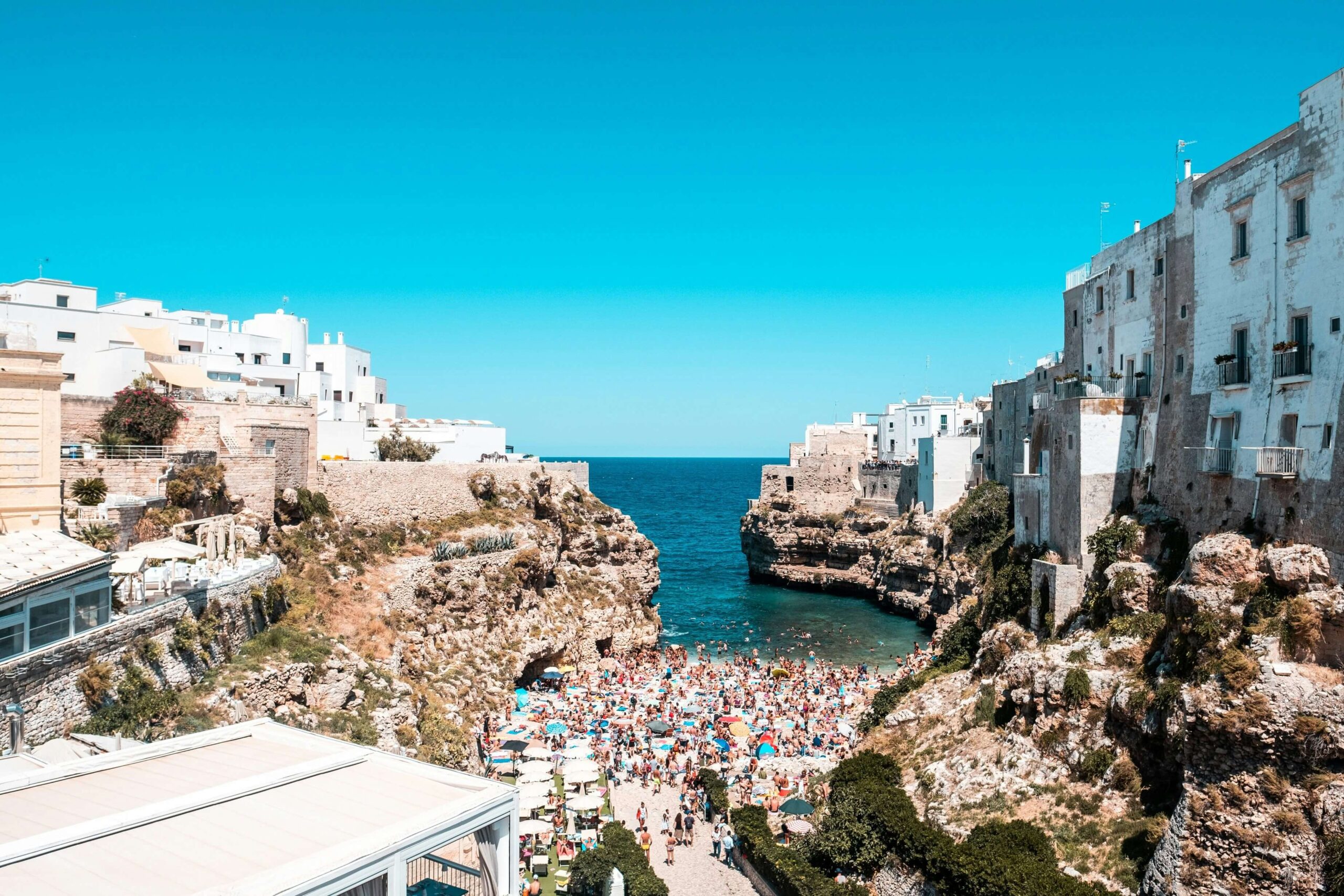 What do you know about the trulli of Puglia? A unique type of construction with a rich history